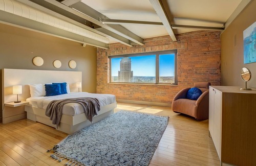 Gateway District Apartamento | FRONTDESK Lofts at 629 Euclid Downtown Cleveland