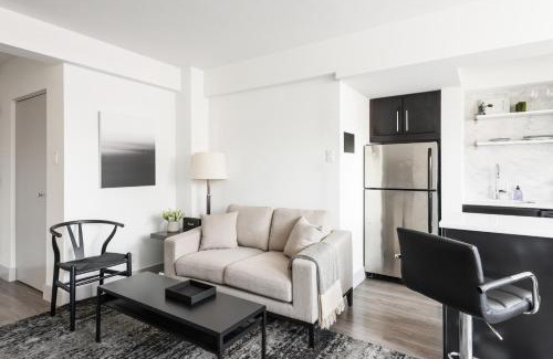 Central West End Apartamento | FRONTDESK Open 2 BR Apt 5 miles to Downtown STL