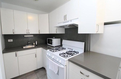 East Hyde Park Apartamento | FRONTDESK Refreshed 1BR Apt in Hyde Park