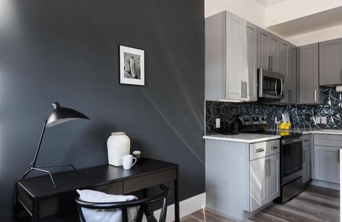 Near Southside Apartamento | FRONTDESK Revitalized 1 BR Apt near City Museum