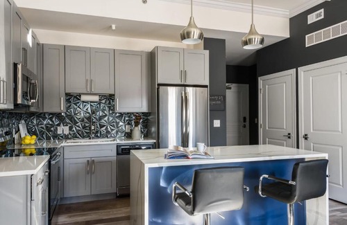 Near Southside Apartamento | FRONTDESK Revitalized 1 BR Apt near City Museum