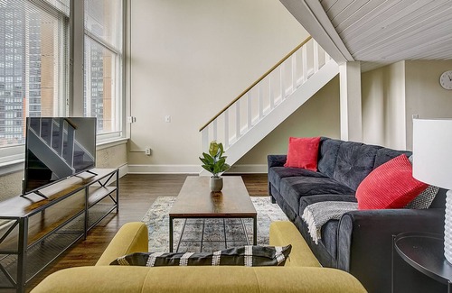 Gayborhood Apartamento | FRONTDESK The Cosmopolitan Apts Philadelphia