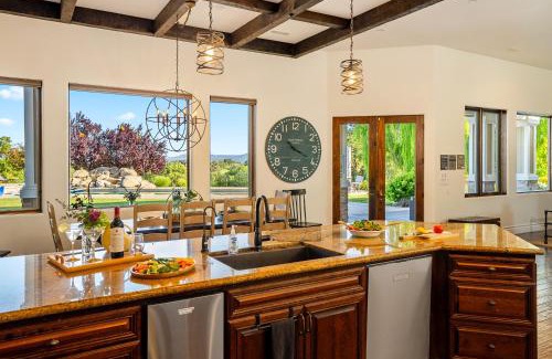 Templeton Casa | Frontier Resort