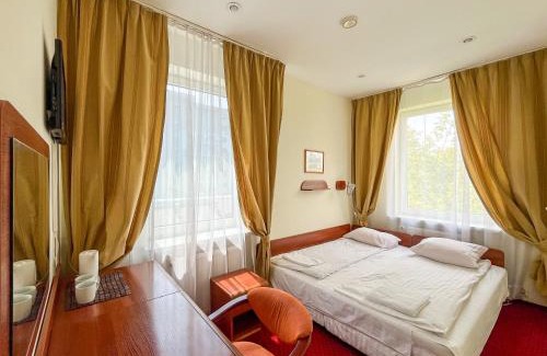 Wola Hostal | Fry House