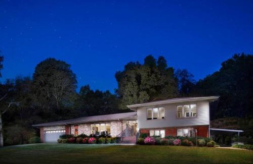 Lookout Valley Neighborhood Association Casa | Fryars' Green at Tennessee RiverPlace