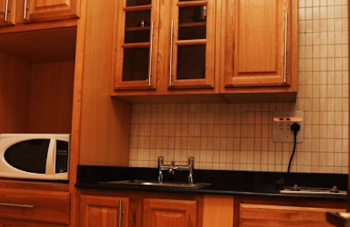 Ofin Hotel | Fryburg Suites