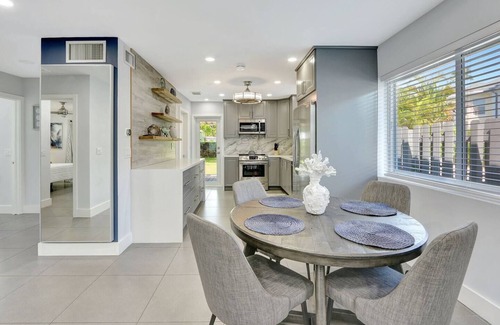 Poinsettia Heights Casa | Ft. Lauderdale Getaway w/ Hot Tub!
