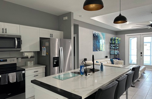 Lehigh Acres Casa | Ft Myers-Lehigh Acres / Electric Heated Pool + Hot Tub / Close to JetBlue Park