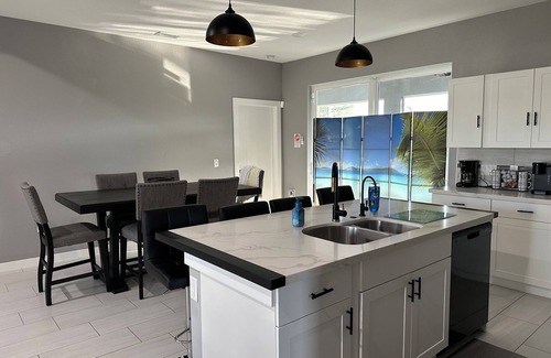 Lehigh Acres Casa | Ft Myers-Lehigh Acres / Electric Heated Pool + Hot Tub / Close to JetBlue Park