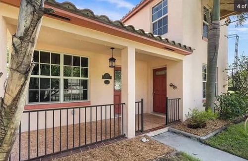 Fort Pierce Casa | Ft Pierce Historic 3 Bedroom House In Marina Down Town District Boats Ok