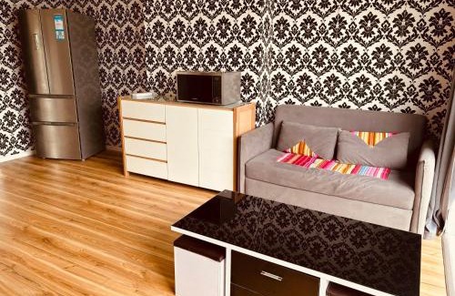 Hamilton Casa | Fuchsia Lodge