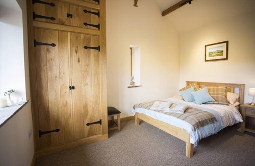 Monmouth Casa | Fuesli Lodge - Boutique Cottage at Harrys Cottages