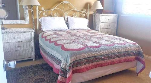 Carpinteria Apartamento | Full 1 Bed Beach Condo #227