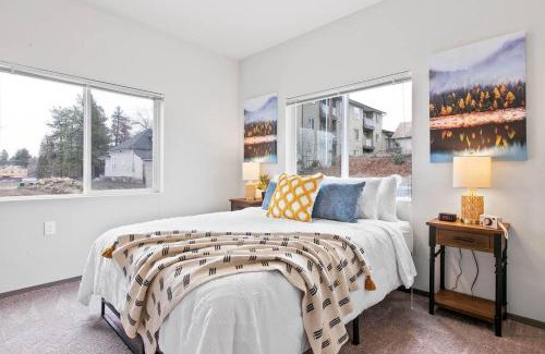 South Perry District Apartamento | Full ADA Unit - 2 Bed 2 Bath Unit Near Downtown