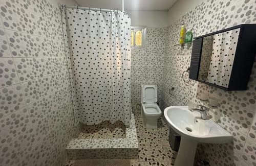 Freetown Casa | Full AirCon- 3Bed Villa- A c- WiFi- HotWater