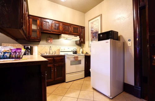 Hot Springs Casa | Historic FlatIron Suite 202 - King Bed & Balcony