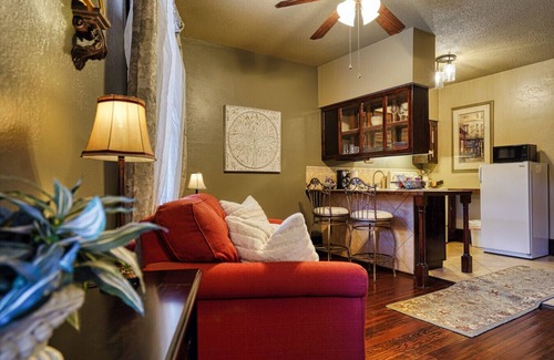Hot Springs Casa | Historic FlatIron Suite 202 - King Bed & Balcony