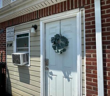 North Philadelphia West Apartamento | Full bed studio near Temple and Center city Philadelphia