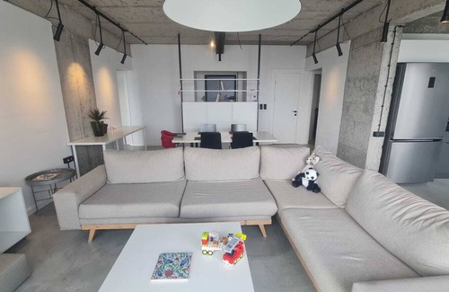 Bodrum City Center Apartamento | FULL CASTLE VİEW. 3+3 BRUTALIST CONCEPTIONAL DESIGN + 28sqm BALCONY + SAUNA