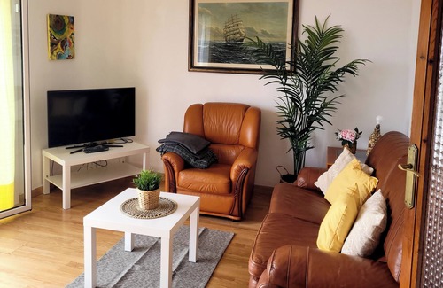 Masnou Condominio | Piso completo, enfrente del Mar Mediterraneo. Centrico a 5"