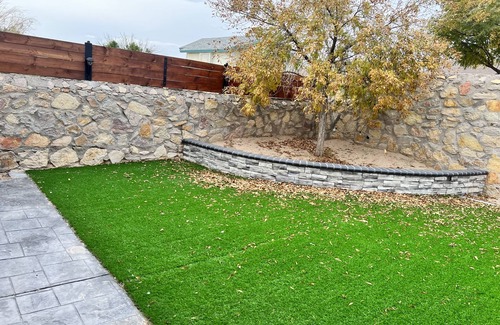 Biggs Field Casa | Full Home Cozy Stay on East