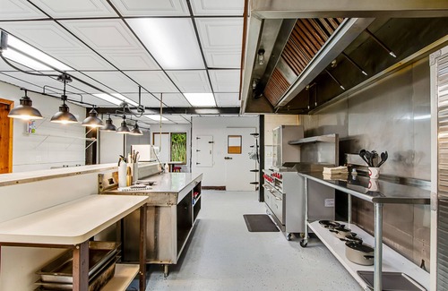 Presque Isle Cabina | Full hotel with bar, commercial kitchen, pool table & fireplaces - dog-friendly