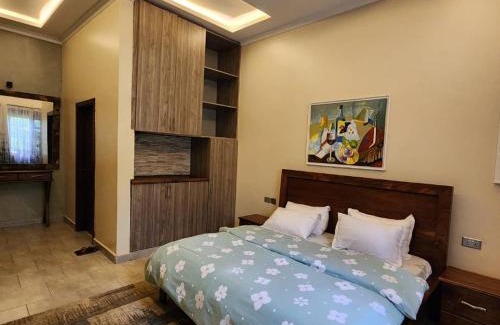 Nakaseke Cama Y Desayuno | Full House 3 Bedrooms