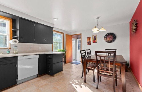 Appleton Casa | Full house with fun game room in quiet residential neighborhood