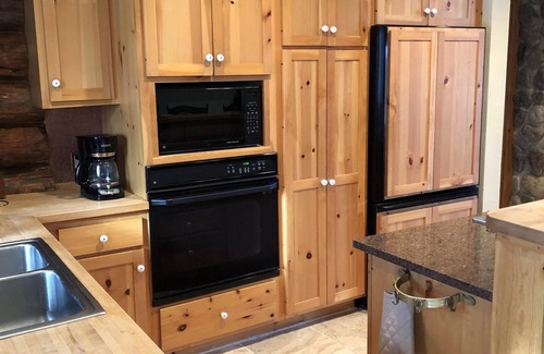 Lakewood Cabina | Alquiler completo de Log Lodge por semana por mes o mínimo 3 días reserve ahora !!!!!!!4200 pies cuadrados