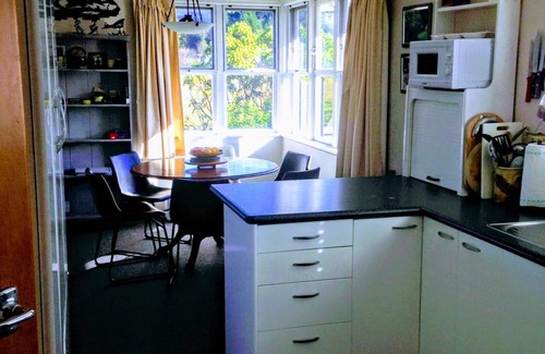 Turangi Casa | Lleno de carácter, moderno y acogedor Rose Lodge