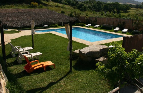 El Bosque Cabaña | Alquiler íntegro Casa Rural "Los Cuatro Olivos"