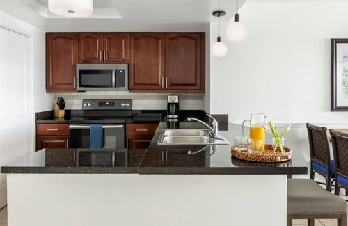 Estate Bakkero Casa | FULL RESORT ACCESS! Marriott Two Bedroom Suites with full kitchen