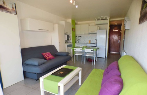 Les Sablettes Apartamento | Vista completa al mar, aire acondicionado, playa a tiro de piedra, todo a pie