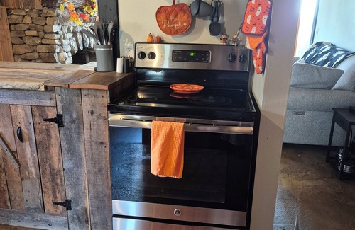 Cullman Cabina | Fuller View Cabin - A Mountain Cabin overlooking Sweet Home Alabama!