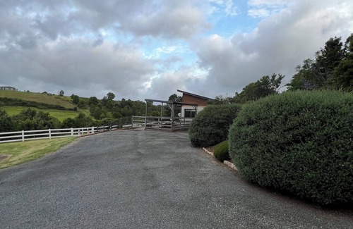 Boat Harbour Cabaña | Fully Accessible 2 bed Farm Stay