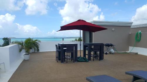 Hucares Apartamento | Fully Air-Conditioned Beach Front Penthouse Apartment