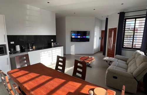 Paramaribo Apartamento | Fully airconditioned & luxurious apartments – Snowy Lodge – Garden View!