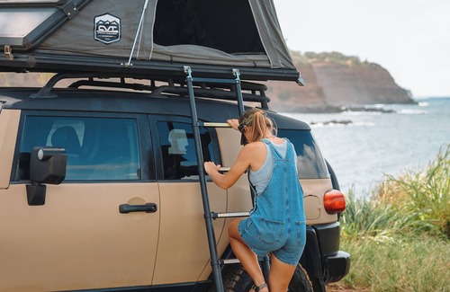 Kalaoa Casa | Fully Decked Lifted 4WD Tan FJ Cruiser!