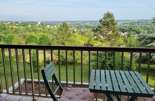 Montrichard Val de Cher Apartamento | Fully equipped studio with balcony