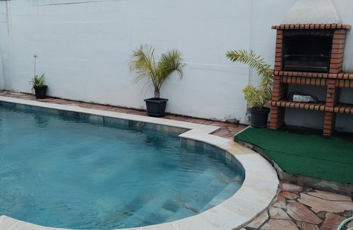 La Riviere Saint-Louis Casa | Casa con piscina totalmente equipada.