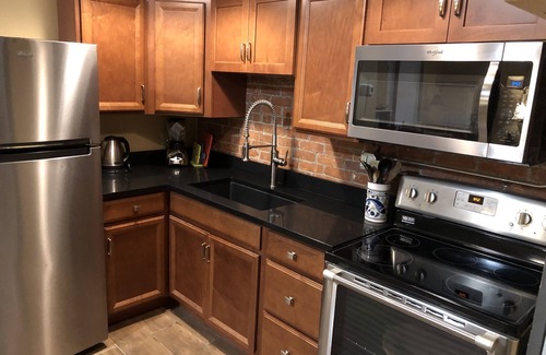 Eastport Apartamento | Downtown Eastport Studio: espacioso y totalmente equipado