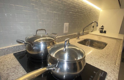 Vila Nair Apartamento | Fully equipped studio WiFi, AC Sao Paulo metro Sacoma Paulista Congonhas Airport