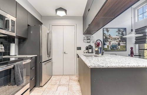 Medical Center District Condominio | Fully Furnished 1-bedroom condo in San Antonio Medical Center - 30 day Minimum