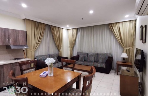 Al Bawadi Casa | Fully Furnished 3 Rooms Serviced Apartment FOR RENT Sari St / UNIT 6