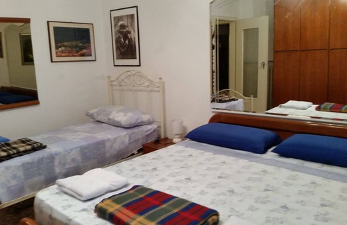 Crocetta-San Lazzaro-Modena Est Apartamento | Apartamento totalmente amueblado cerca del centro y estación de tren.