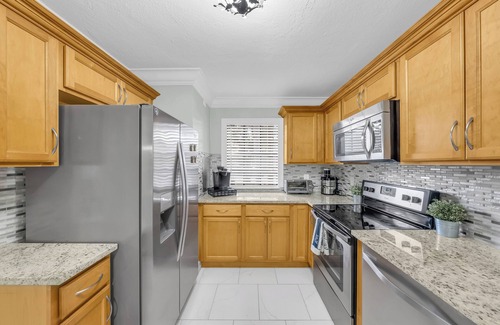 Naples Condominio | Fully Furnished Condo near Tin City & 5th Avenue