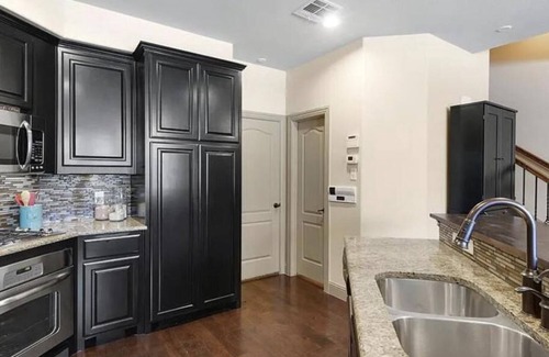 Legacy Park Apartamento | Fully Furnished Corporate Plano Shops of Legacy Rental