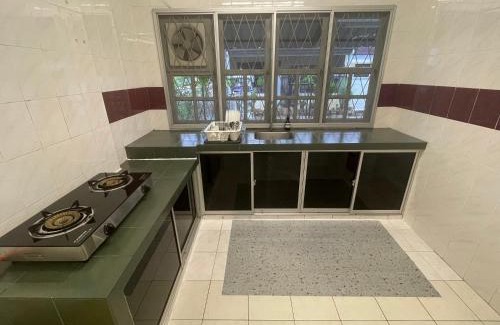 Kuching Casa | Fully Furnished Cozy Double Storey House