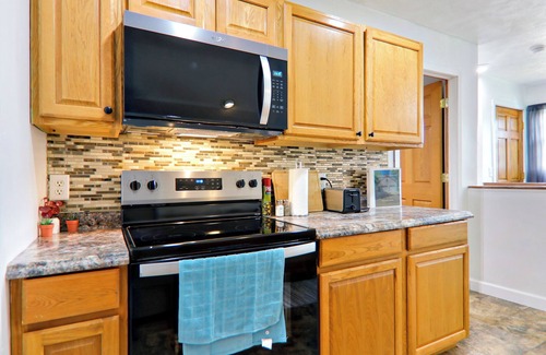 Lincoln Apartamento | Fully Furnished Detached Garage Apartment Near Downtown Lincoln