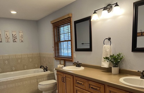 Rothschild Otro | Fully furnished home away from home.